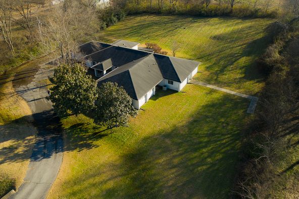 Office For Sale: 993 Long Hollow Pike, Gallatin, TN 37066